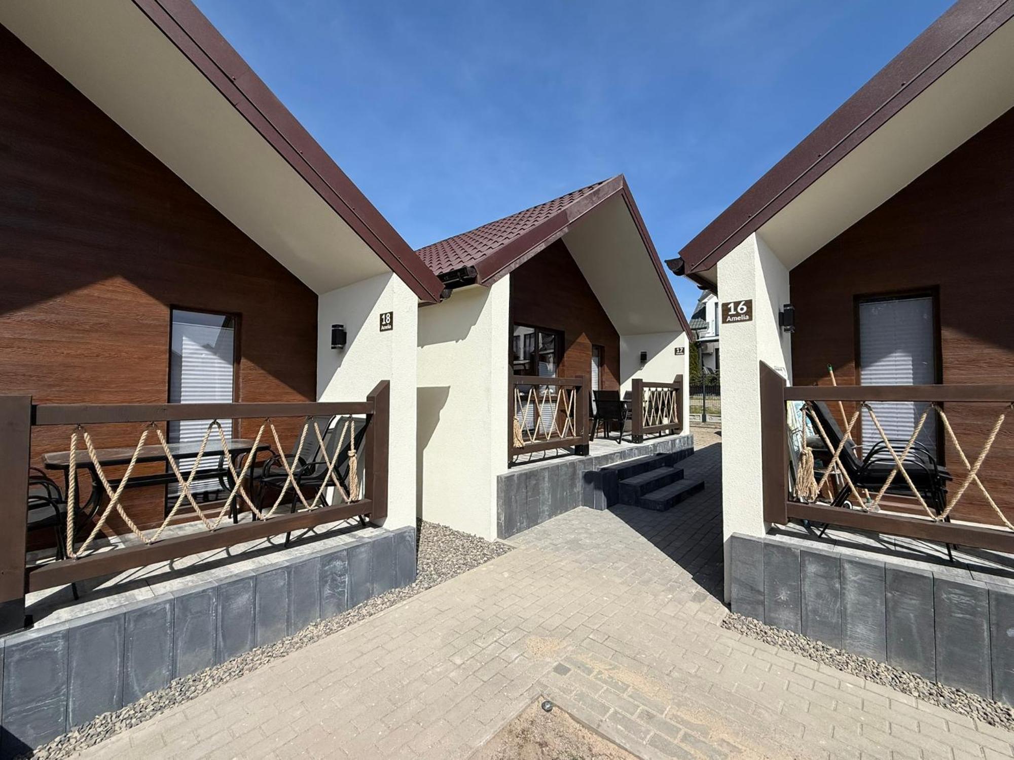 Osrodek Wczasowy Amelia Hotel Jaroslawiec Ngoại thất bức ảnh