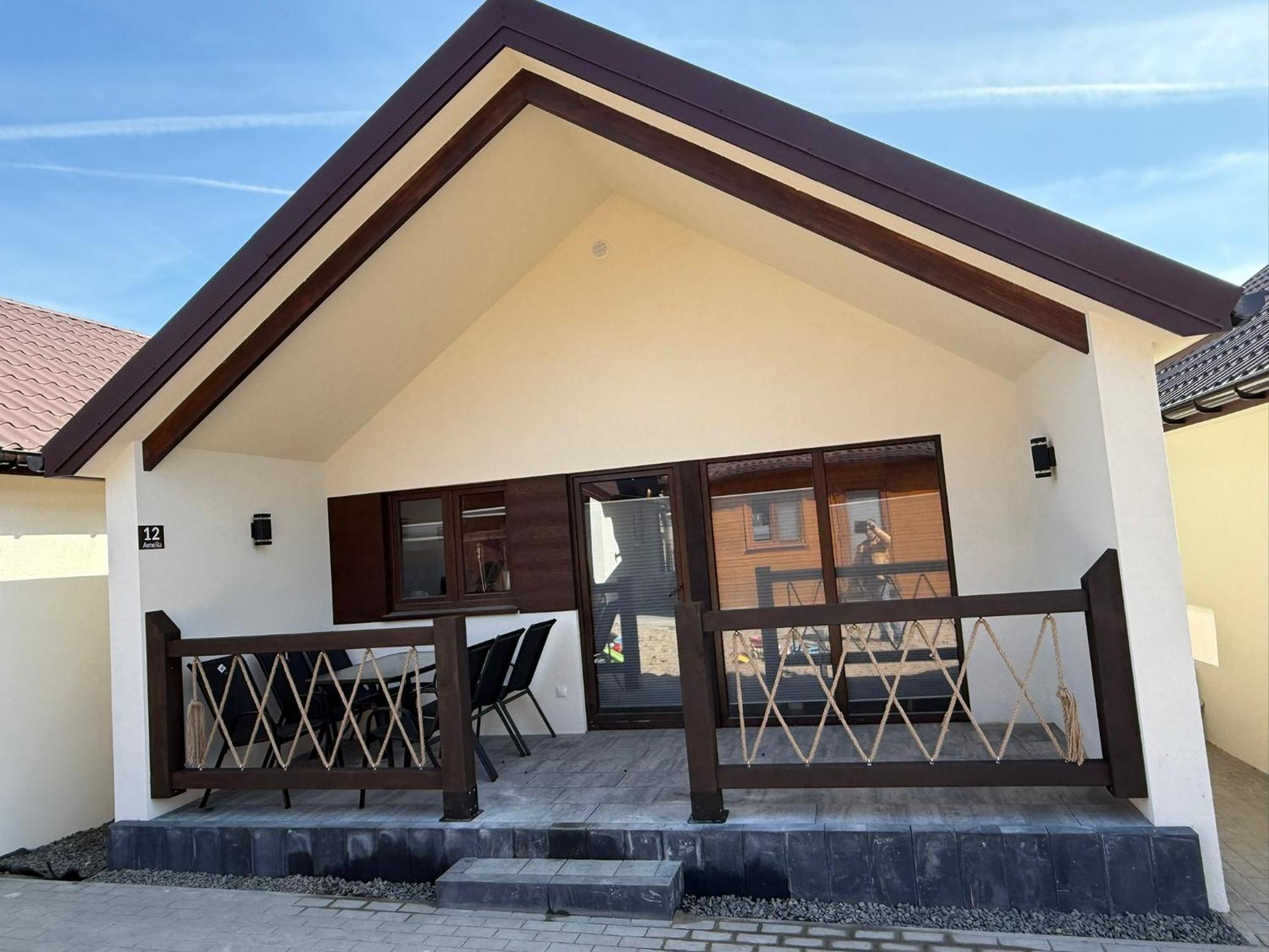Osrodek Wczasowy Amelia Hotel Jaroslawiec Ngoại thất bức ảnh